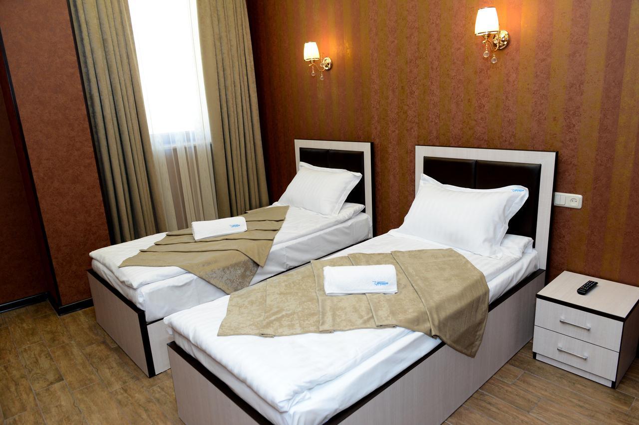 Eridana Hotel 예레반 외부 사진