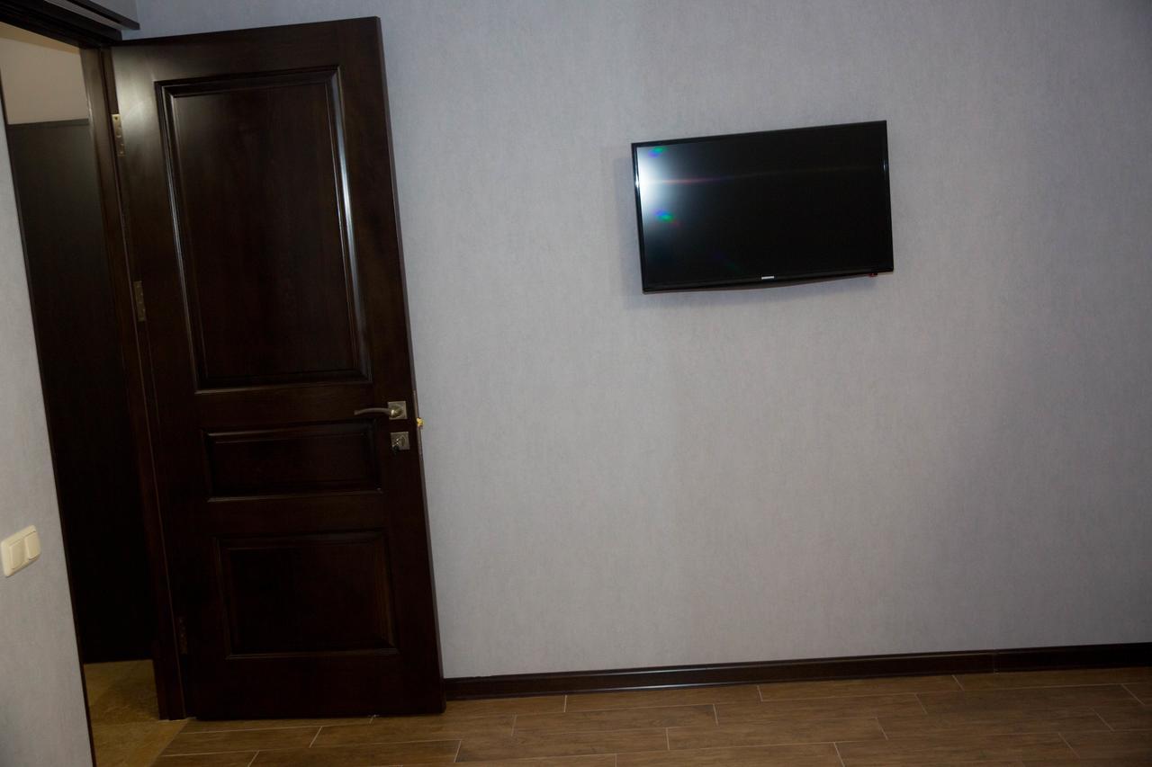 Eridana Hotel 예레반 외부 사진